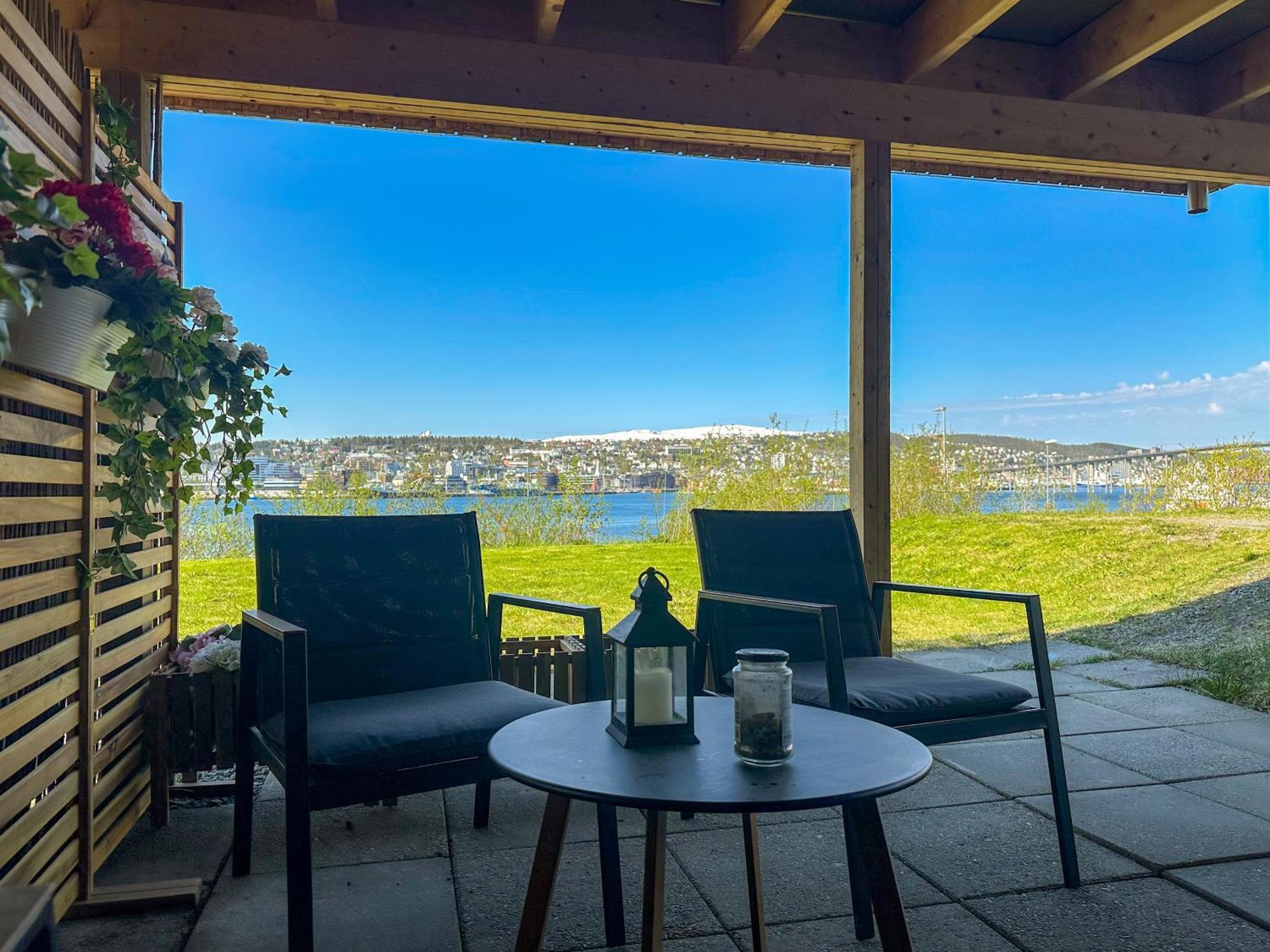 Appartamento Panorama View - Free Parking - Perfect For Couples Tromsø Esterno foto