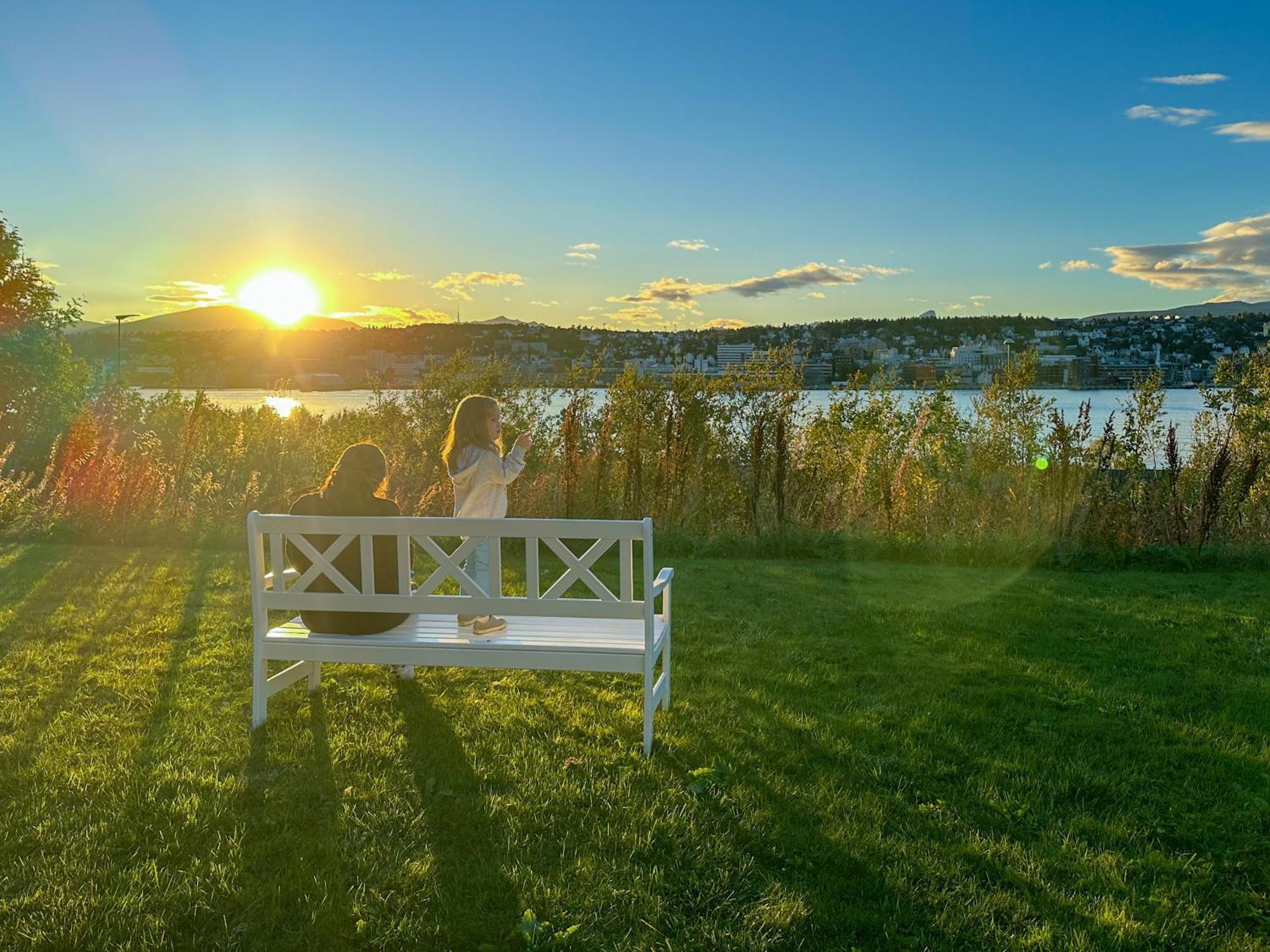Appartamento Panorama View - Free Parking - Perfect For Couples Tromsø Esterno foto