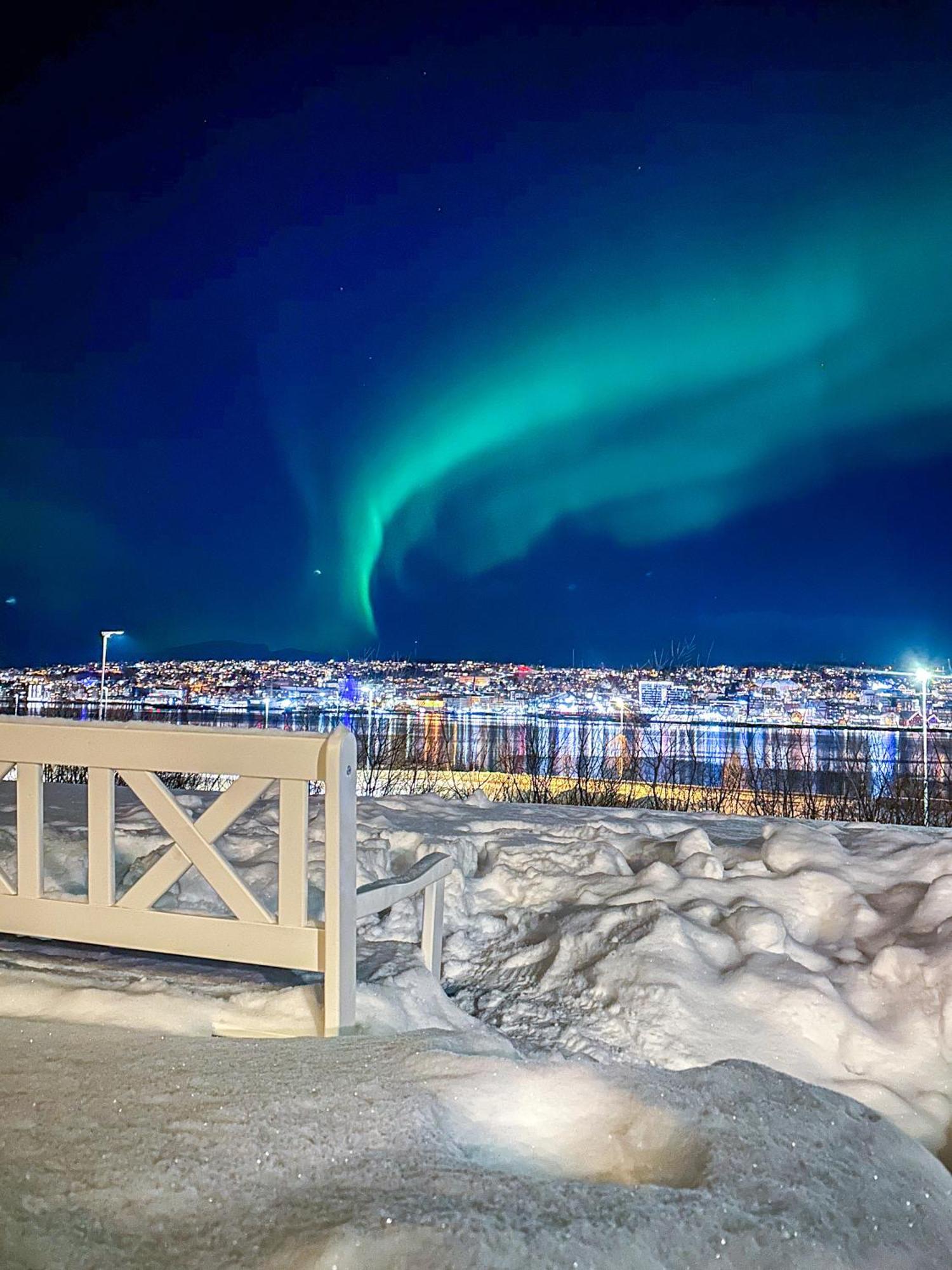 Appartamento Panorama View - Free Parking - Perfect For Couples Tromsø Esterno foto